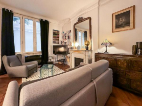 Montmartre with private courtyard
